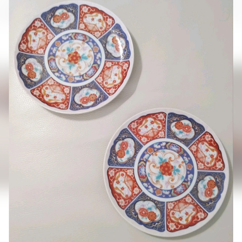 2 Showa Imari 7 3/4" Porcelain Plates Made In Japan.